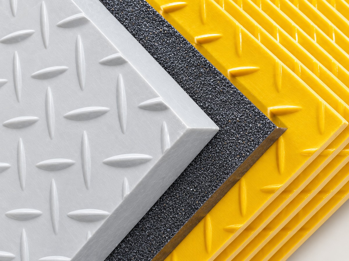 Covered grating